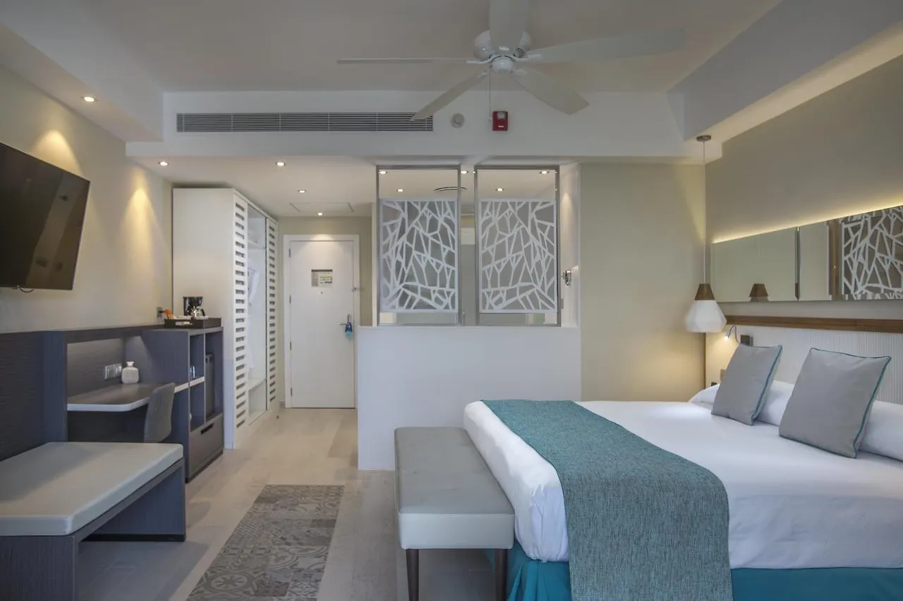 בייהיבה Catalonia Royal La Romana Adults Only אתר נופש